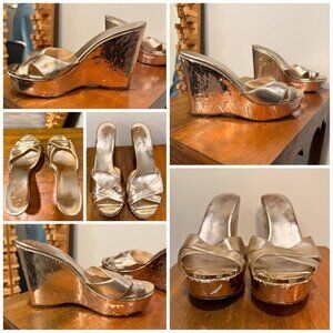 Jimmy Choo Perfume Gold Metallic Leather Wedge Heels Slides Mules Sandals 39.5